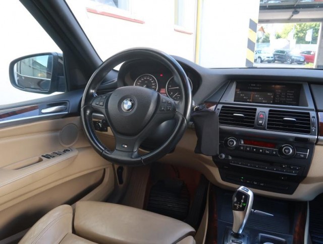 BMW X5  3.0sd 