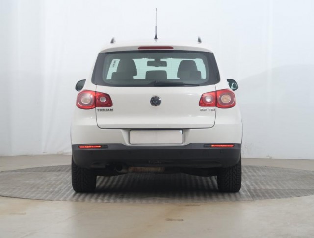 Volkswagen Tiguan  2.0 TSI 