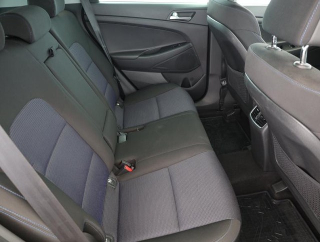 Hyundai Tucson  2.0 CRDi 