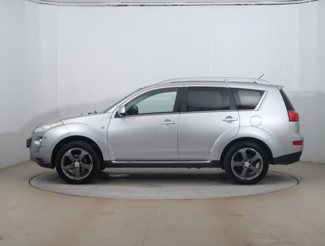 Peugeot 4007  2.2 HDI 