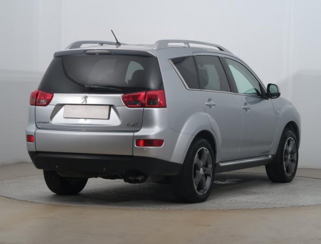 Peugeot 4007  2.2 HDI 