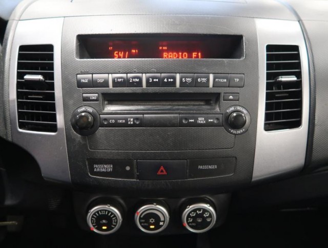 Peugeot 4007  2.2 HDI 
