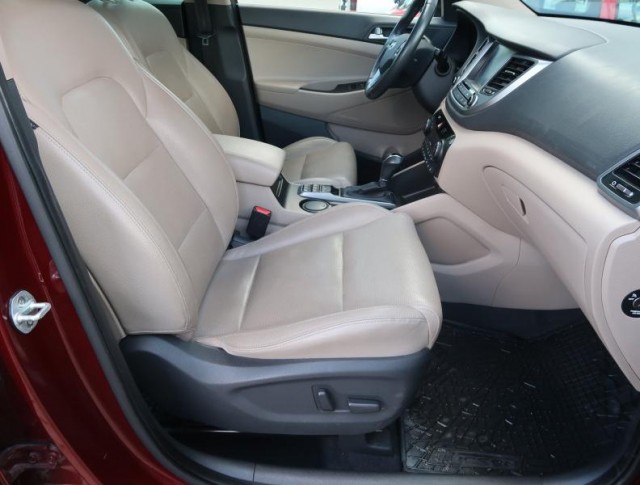 Hyundai Tucson  1.7 CRDi Style