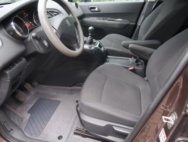 Peugeot 5008  1.6 BlueHDi 