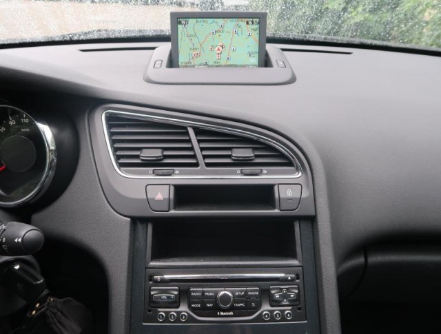 Peugeot 5008  1.6 BlueHDi 