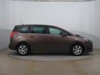 Peugeot 5008  1.6 BlueHDi 
