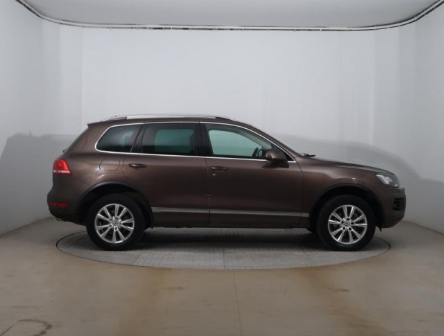 Volkswagen Touareg  3.0 TDI 