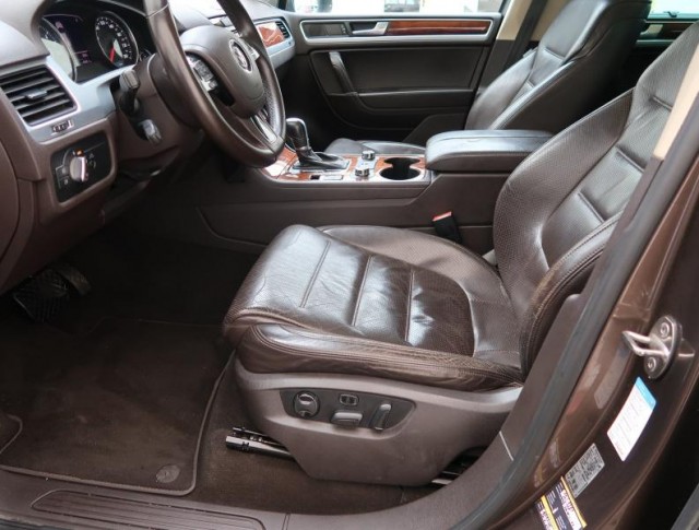 Volkswagen Touareg  3.0 TDI 
