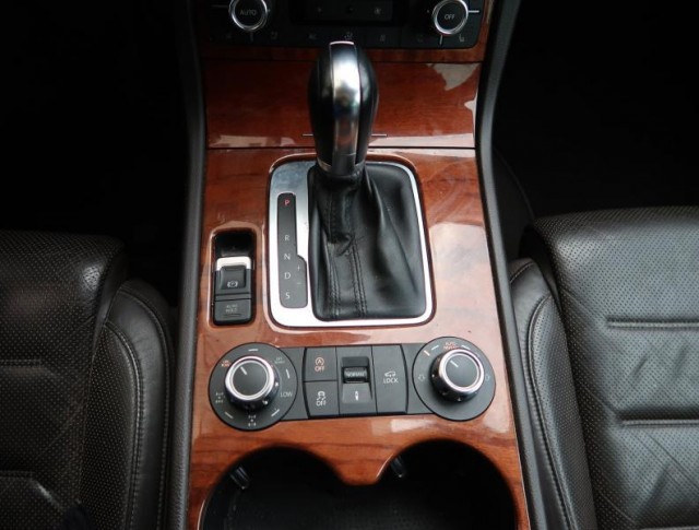 Volkswagen Touareg  3.0 TDI 