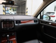 Volkswagen Touareg  3.0 TDI 