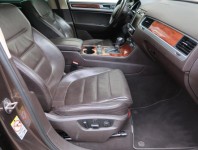 Volkswagen Touareg  3.0 TDI 