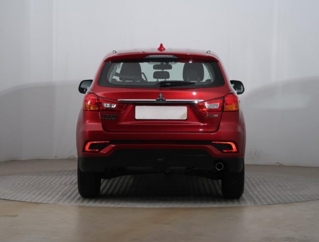 Mitsubishi ASX  1.6 MIVEC Invite