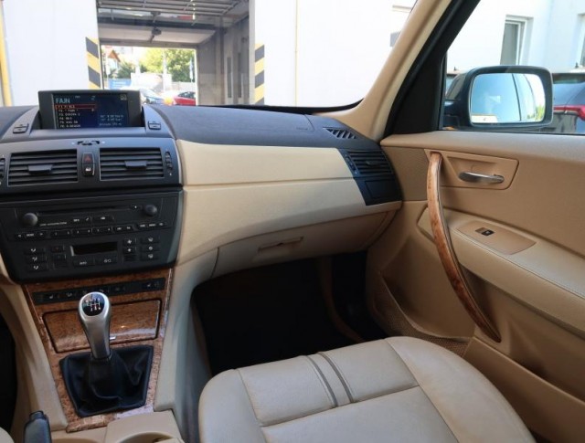 BMW X3  2.0d 