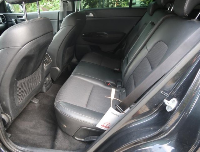 Kia Sportage  2.0 CRDi 
