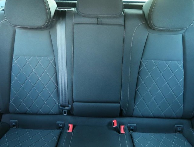 Škoda Karoq  1.5 TSI Sportline