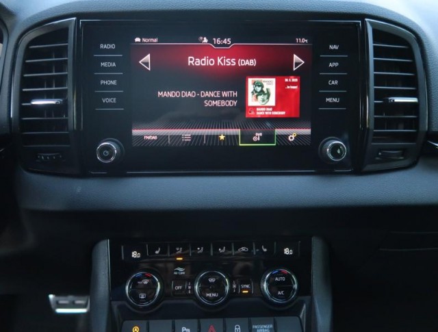 Škoda Karoq  1.5 TSI Sportline