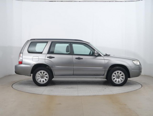Subaru Forester  2.0 X 