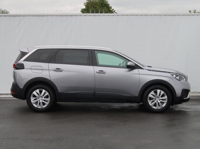 Peugeot 5008  1.6 BlueHDi 