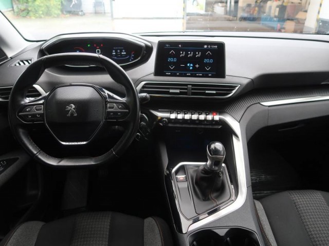 Peugeot 5008  1.6 BlueHDi 