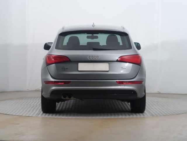 Audi Q5  2.0 TDI 