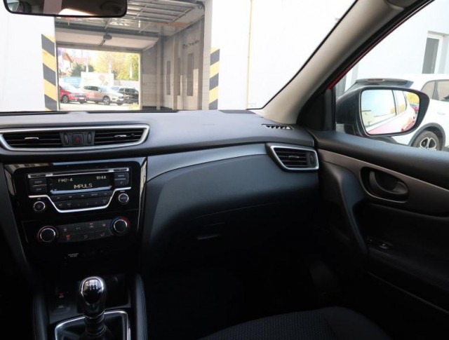 Nissan Qashqai  1.2 DIG-T 