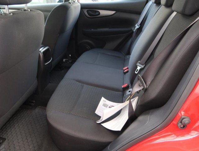 Nissan Qashqai  1.2 DIG-T 