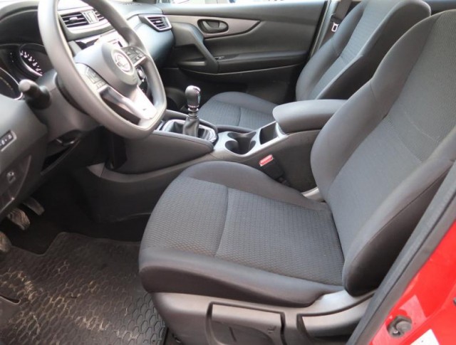 Nissan Qashqai  1.2 DIG-T 