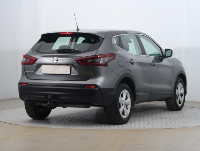 Nissan Qashqai  1.3 DIG-T 