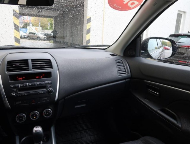 Mitsubishi ASX  1.8 DI-D MIVEC Intense