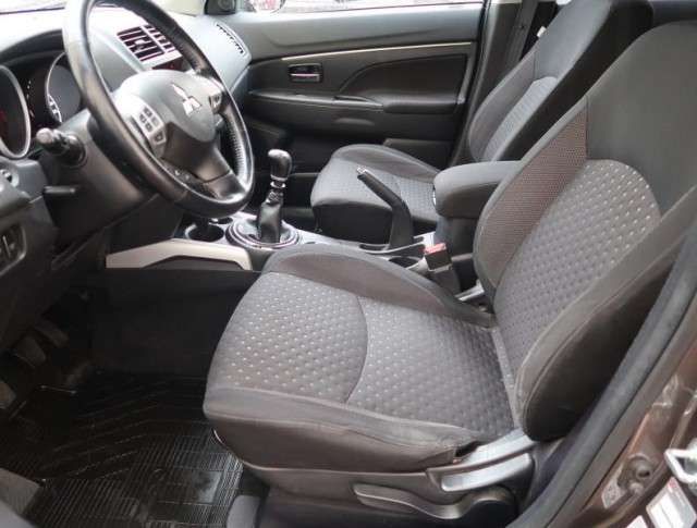 Mitsubishi ASX  1.8 DI-D MIVEC Intense