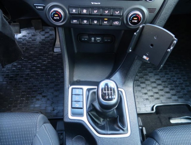 Kia Sportage  2.0 CRDi 