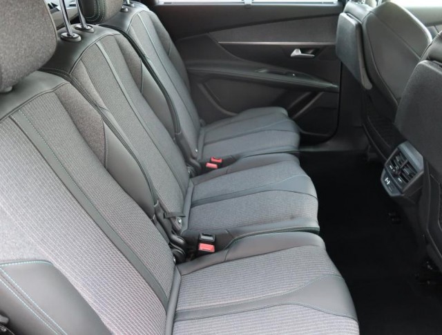 Peugeot 5008  PureTech 130 Active Pack