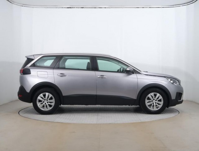 Peugeot 5008  1.6 BlueHDi 