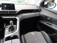 Peugeot 3008  1.2 PureTech 