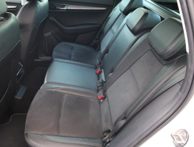 Škoda Karoq  1.6 TDI Ambition