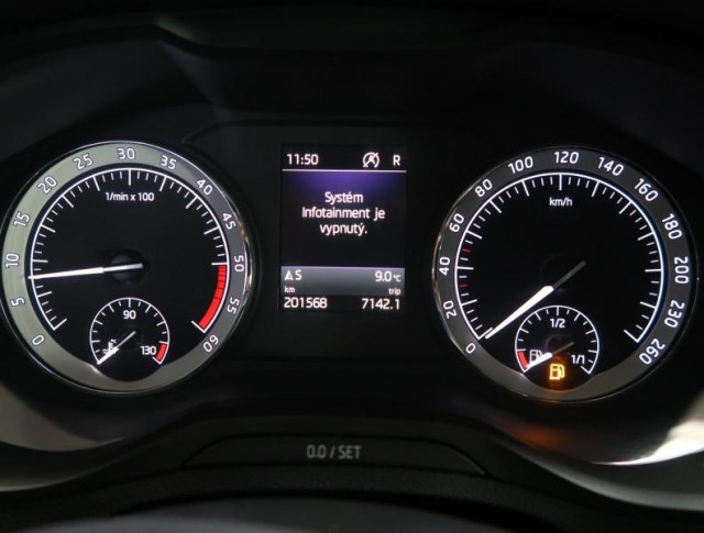 Škoda Karoq  1.6 TDI Ambition