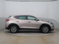 Hyundai Tucson  2.0 CRDi 