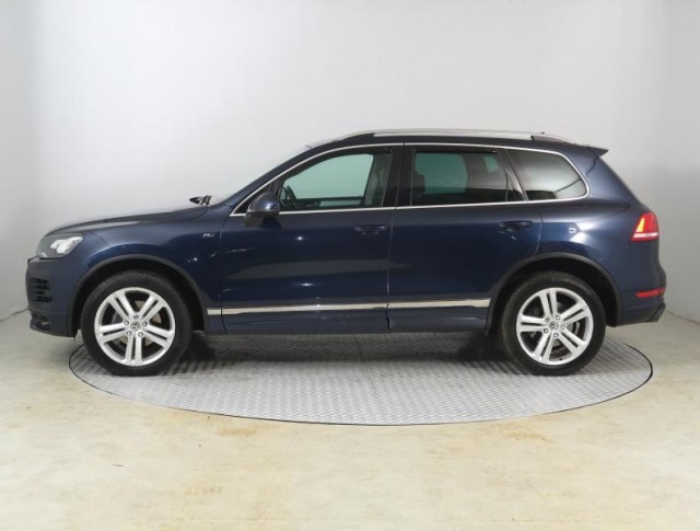 Volkswagen Touareg  3.0 TDI R-Line