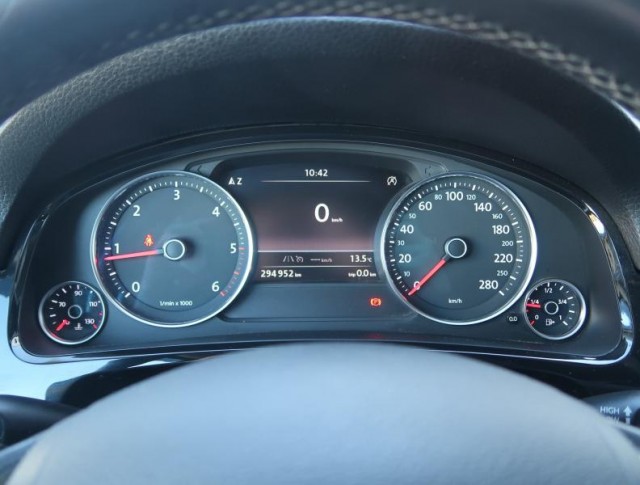 Volkswagen Touareg  3.0 TDI R-Line