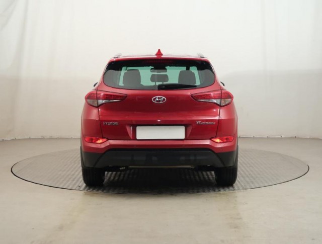 Hyundai Tucson  1.7 CRDi Trikolor