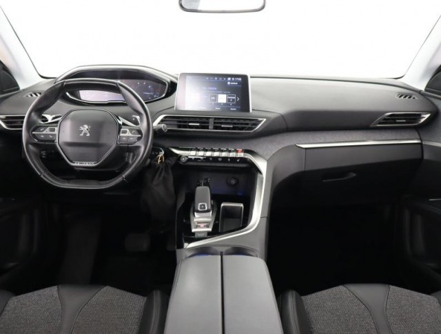 Peugeot 5008  1.5 BlueHDi Allure