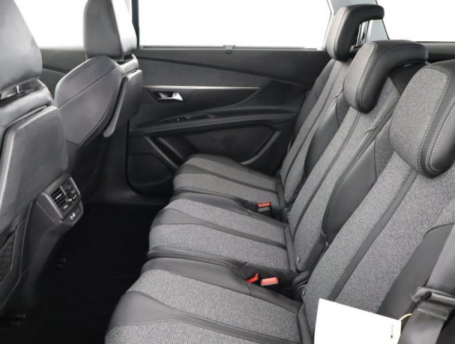 Peugeot 5008  1.5 BlueHDi Allure