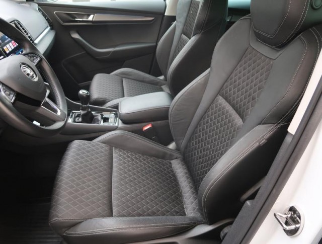 Škoda Karoq  1.5 TSI Style