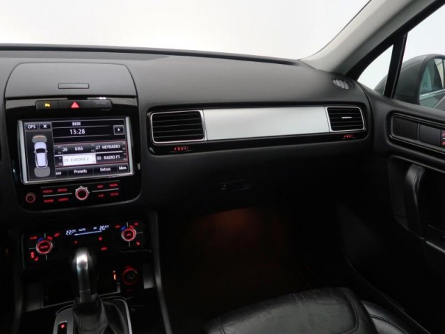 Volkswagen Touareg  3.0 TDI 
