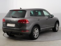 Volkswagen Touareg  3.0 TDI 