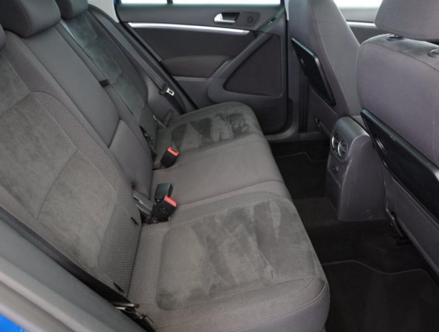 Volkswagen Tiguan  2.0 TDI 