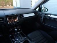 Volkswagen Touareg  3.0 TDI R-Line