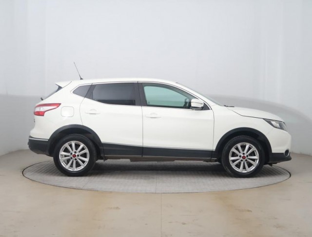 Nissan Qashqai  1.2 DIG-T 