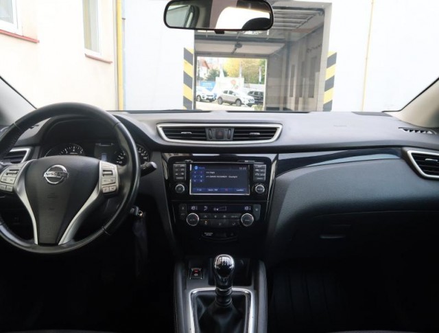Nissan Qashqai  1.2 DIG-T 
