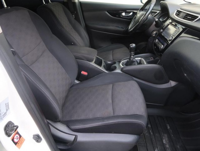 Nissan Qashqai  1.2 DIG-T 